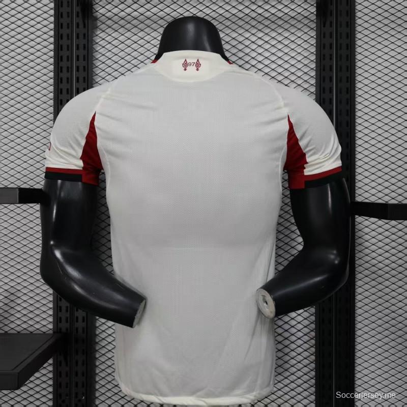 إصدار اللاعب 25/26 قميص ليفربول خارج أرضه