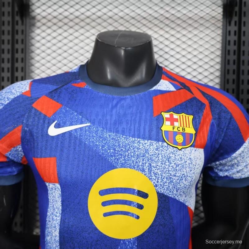 إصدار اللاعب 25/26 قميص نادي برشلونة أزرق بنقشة هندسية مجردة