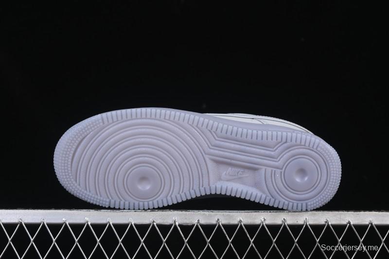 حذاء رياضي نايك اير فورس 1'07 منخفض كاجوال مع وسادة هوائية كاملة الطول - CJ9179-002