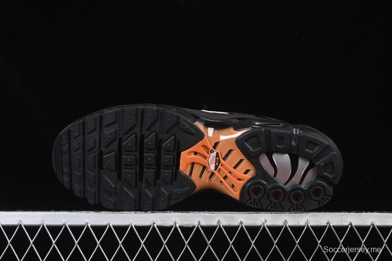 حذاء الجري اير ماكس بلس ريترو من نايك مع وسادة هوائية - FN6949-400