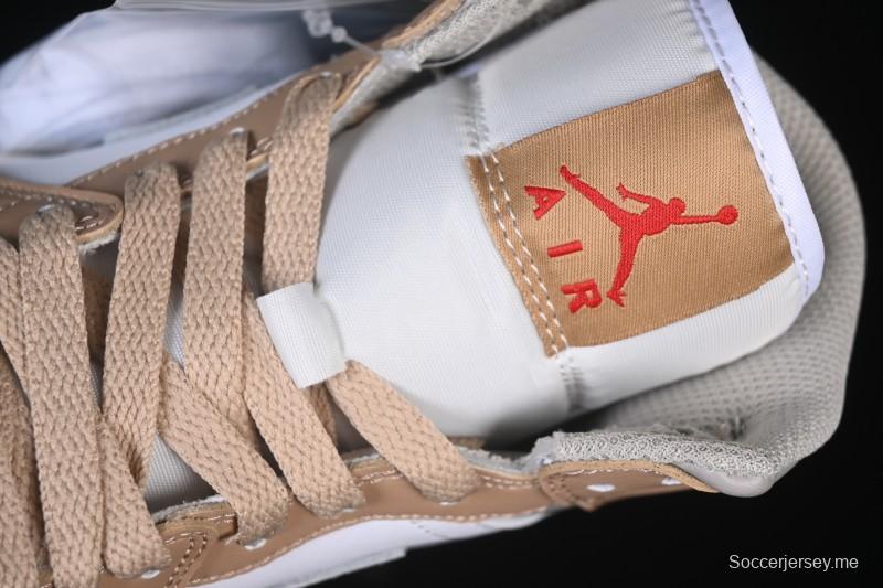 حذاء نايك اير جوردان 1 ميد AJ1 من نايك اير جوردان 1 ميد AJ1 أبيض قمح متوسط القمة كاجوال - DQ8426-200