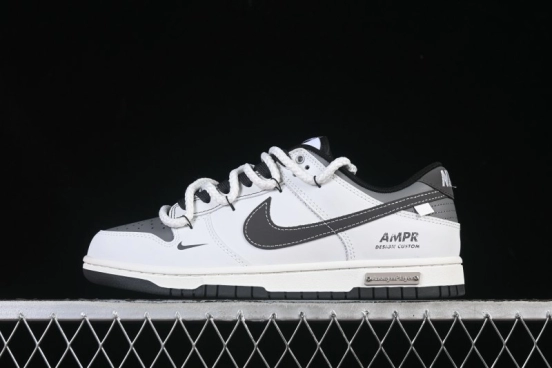 حذاء تزلج نايك SB Dunk Dunk Low Anniversary المخصص للذكرى السنوية المنخفضة - WB0510-064