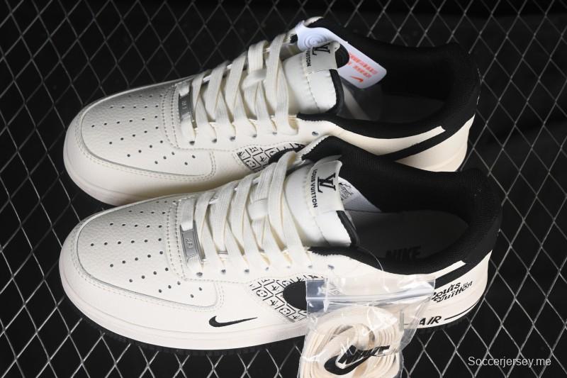 حذاء رياضي نايك اير فورس 1'07 منخفض كاجوال مع وسادة هوائية كاملة الطول - XD2588-601