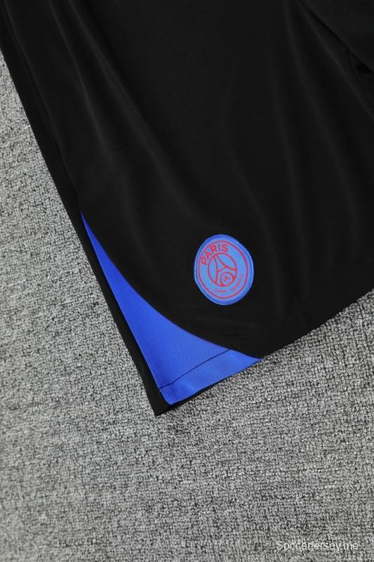 25/26 باريس سان جيرمان سترة بيضاء + قميص أبيض + شورت