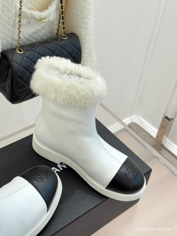 Chanel 25K Series Two-Tone CC Fur Snow Boots - KFY00300