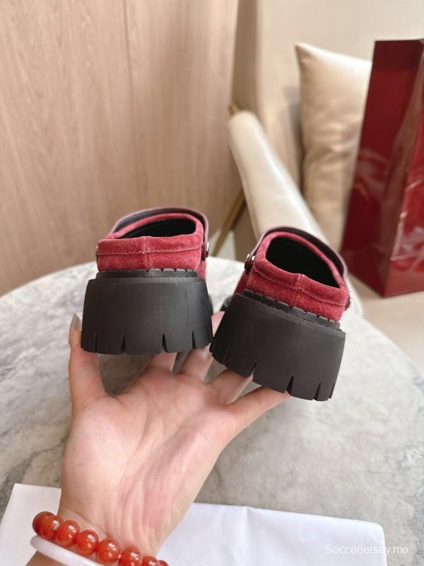 Gucci Women's Mule Shoes with Horsebit Detail - LY00300