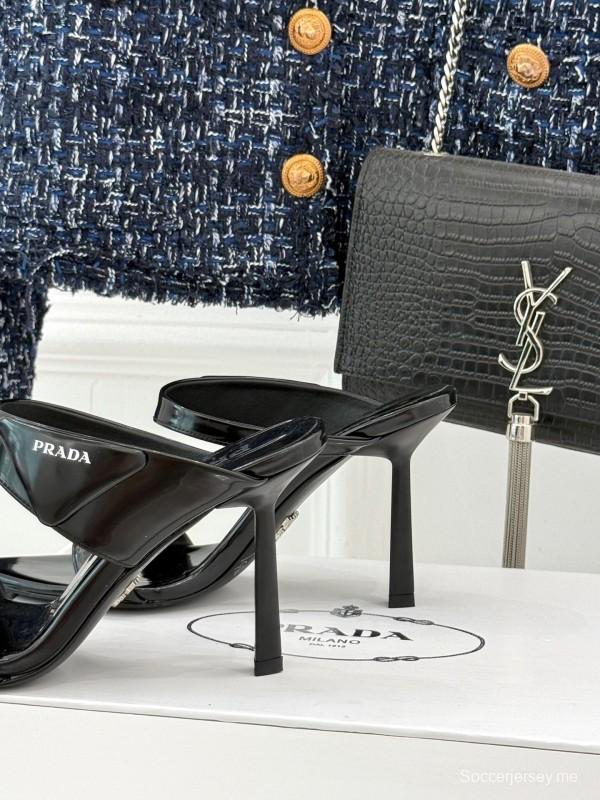 صندل بكعب عالٍ مدبب من برادا بكعب عالٍ مع مشبك مثلث - KFY00280