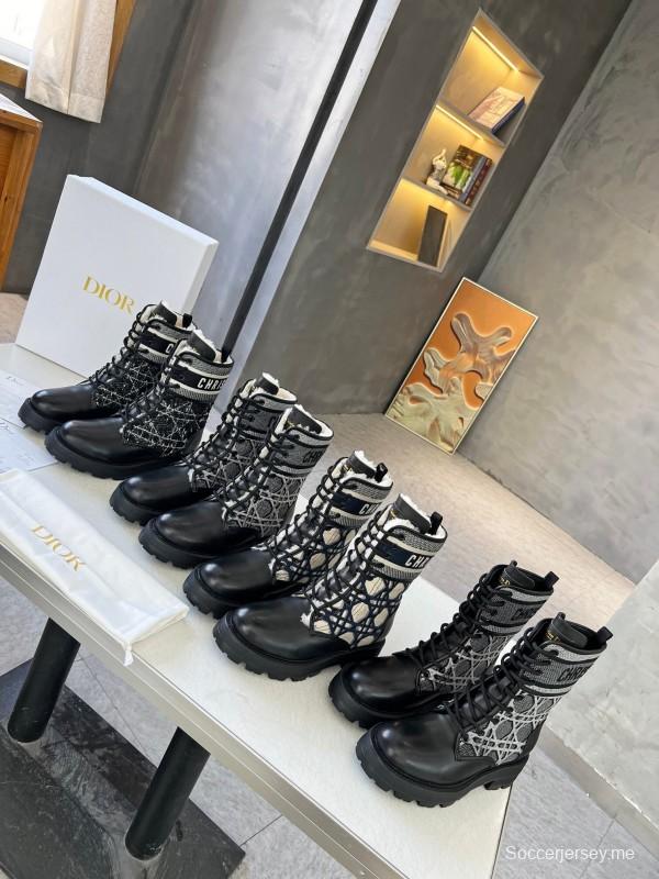 حذاء عمل ريترو ريترو من ديور لخريف/شتاء 2025 - Ly00350