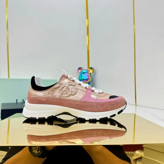 شانيل 2025 شانيل 2025 حذاء رياضي كاجوال بنعل مكتنزة - LY00310