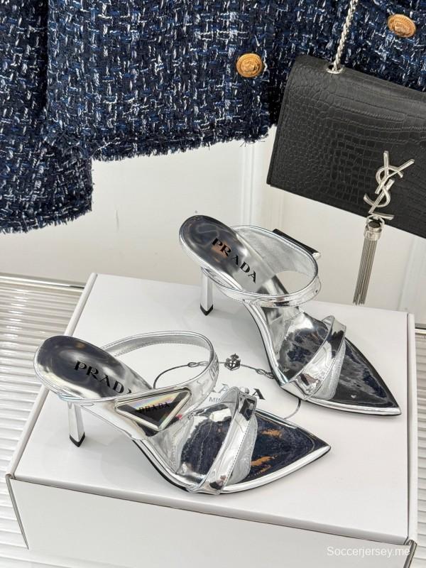 صندل بكعب عالٍ مدبب من برادا بكعب عالٍ مع مشبك مثلث - KFY00280