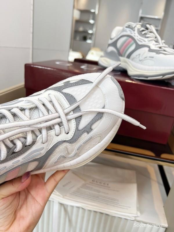 حذاء رياضي 2.0 من غوتشي 2025 SS Collection 2.0 بخطوط عاكسة وتصميم قديم - AS00450