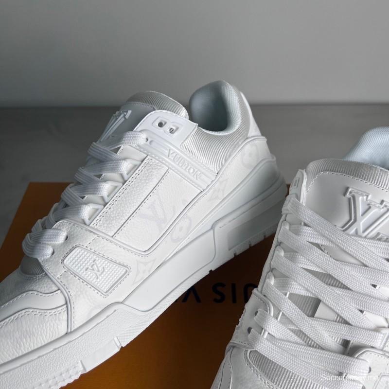 حذاء رياضي بشعار لويس فويتون 2025 مجموعة ربيع وصيف 2025 - YC