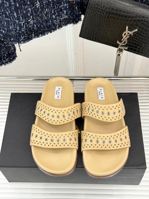 صندل كاجوال مجوف من ALAIA 2025 SS - KFY00260