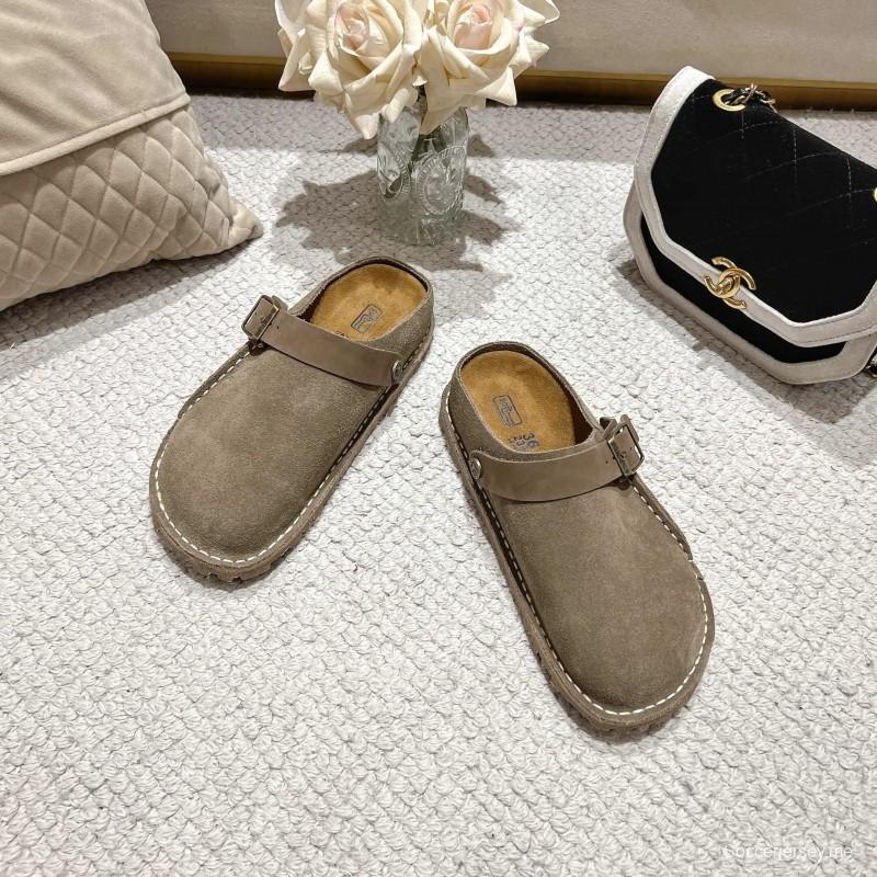 صندل نسائي من بيركنستوك 2025 SS ثنائي الاتجاه من بيركنستوك بجلد الشامواه وإبزيم ريترو - LY00240