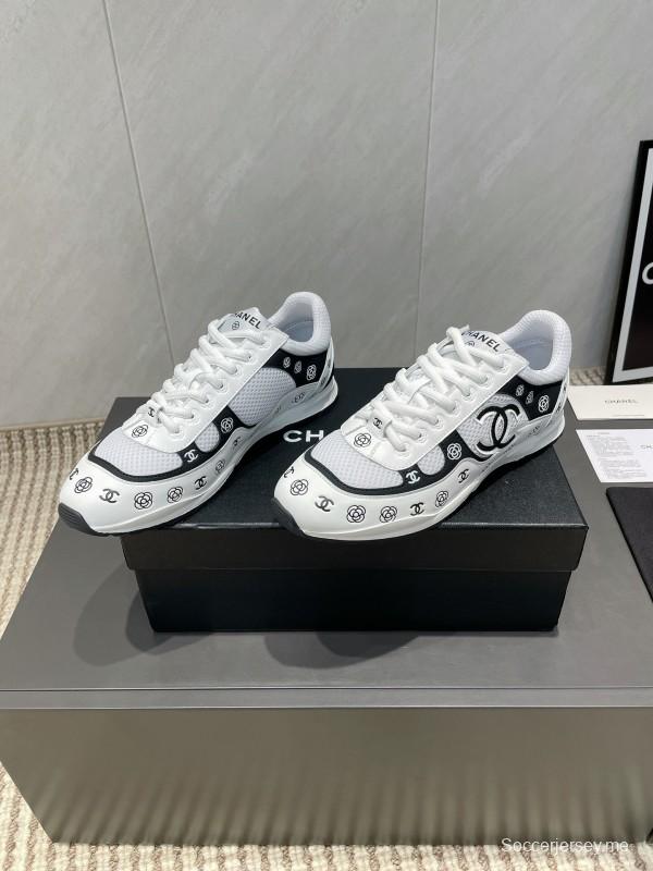 شانيل شانيل سيلفر هورن كينغ II سلسلة كاجوال كينغ II لربيع وصيف 2025 - KFY00330