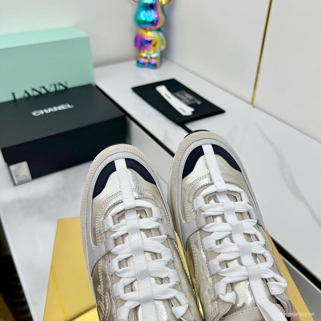 شانيل 2025 شانيل 2025 حذاء رياضي كاجوال بنعل مكتنزة - LY00310