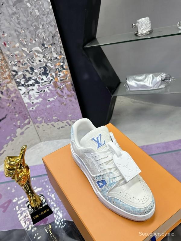 سلسلة أحذية لويس فويتون LV Trainer LV الرياضية بطبعة ثعبان - AS00430