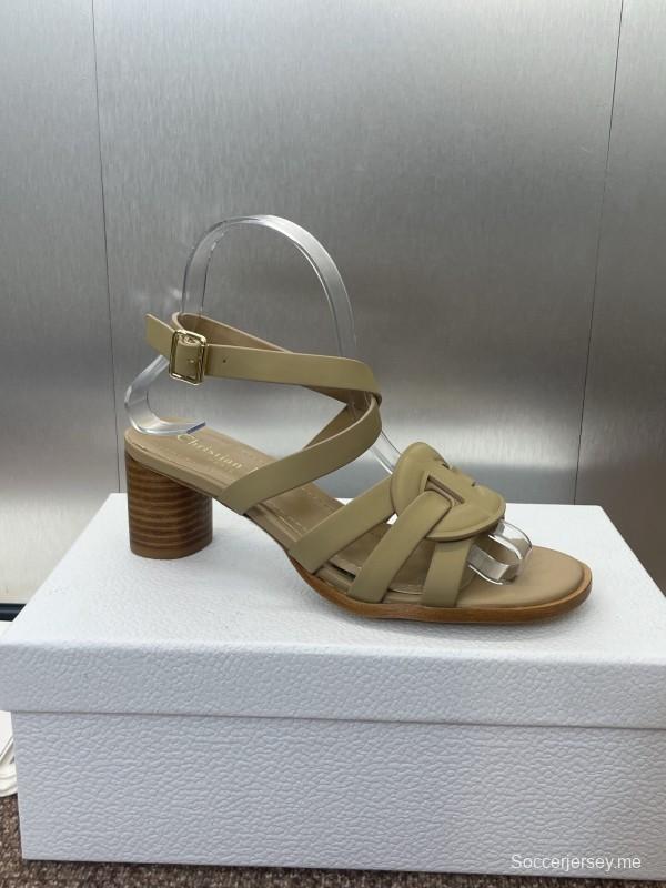 حذاء ديور D-Club D-Club جيلي ملون مجوف بحزام متقاطع متوسط الكعب للنساء - KFY00290