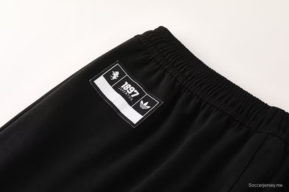 25/26 يوفنتوس سويت شيرت أسود كامل بسحاب + بنطلون طويل + جاكيت أسود بسحاب