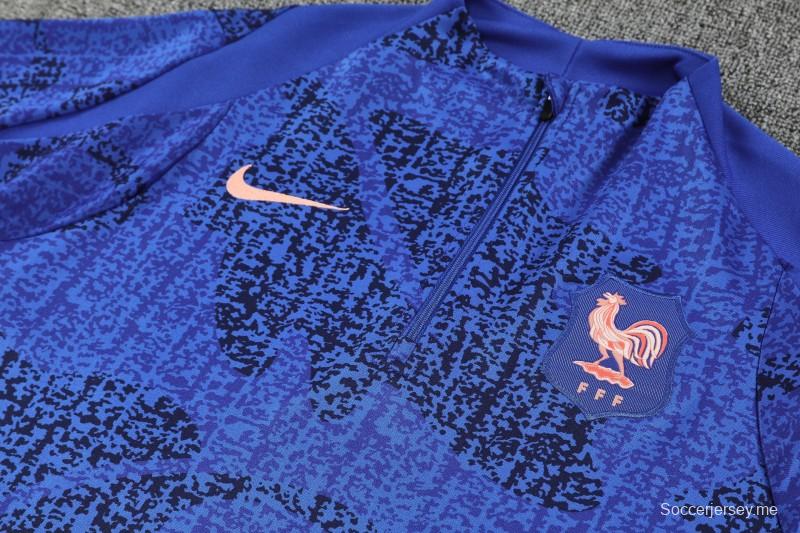 2025 فرنسا 2025 أزرق ملكي بنقشة مزخرفة سترة رياضية بنصف سحاب + بنطلون طويل