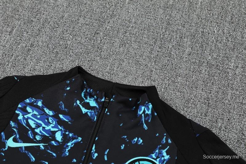 إصدار اللاعب 25/26 إنتر ميلان الإيطالي أسود بنقشة رذاذ الماء الأزرق سترة رياضية بسحاب نصف سحاب + بنطال طويل