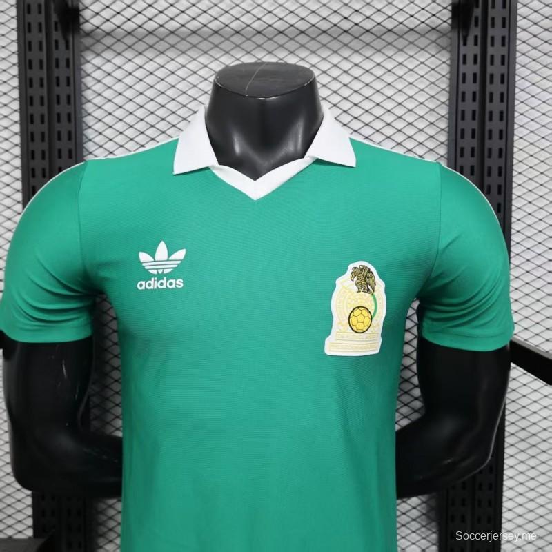نسخة اللاعب 2026 قميص منتخب المكسيك 2026 ريترو أرض الوطن أخضر بياقة بيضاء