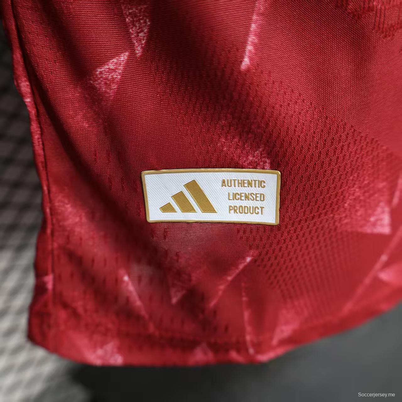 25/26 نسخة اللاعب 25/26 قميص ليفربول المنزلي باللون الأحمر بنقشة مجردة