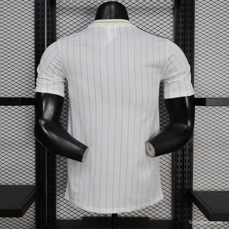 قميص اللاعب الإصدار 2026 المكسيك الأبيض مع أيقونات الشرفة