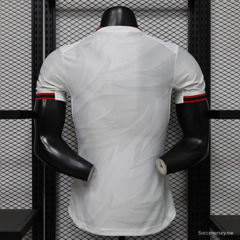 قميص ميلان الأبيض للعب خارج أرضه للموسم 2026/2027