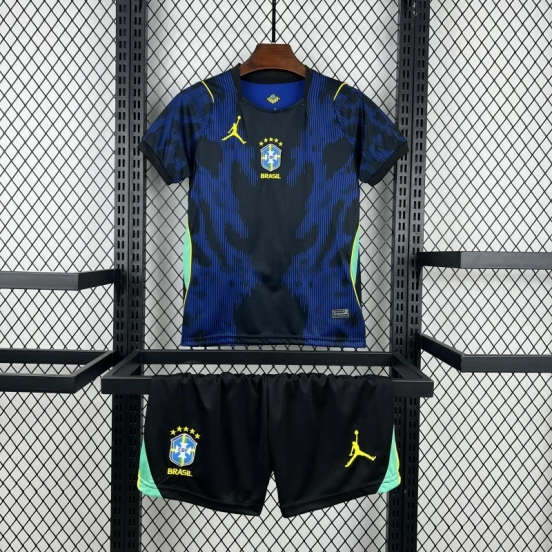 الزي الخارجي لفريق البرازيل للأطفال في كأس العالم 2026