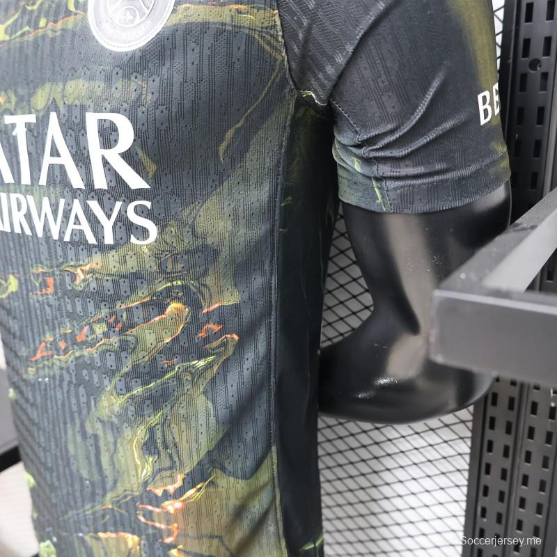 قميص اللاعب إصدار 26/27 باريس سان جيرمان × جوردان براند، الطبعة الثالثة باللون الأسود