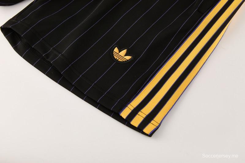 26/27  قميص مانشستر يونايتد أسود بأكمام قصيرة + شورت كرة قدم