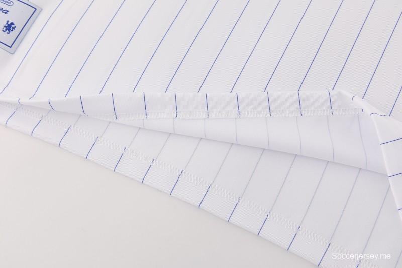 26/27 قميص تشيلسي ذو أشرطة بيضاء بأكمام قصيرة + شورت كرة قدم أزرق