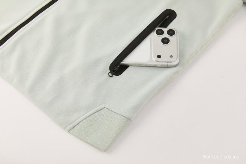 26/27 بدلة رياضية من إنتر ميلان بلون أخضر فاتح مع سحاب كامل وغطاء للرأس + بنطال طويل