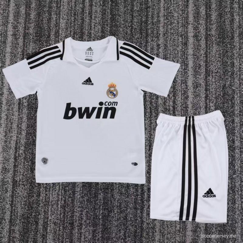 قميص ريال مدريد الرئيسي لموسم 2008/2009 بتصميم كلاسيكي