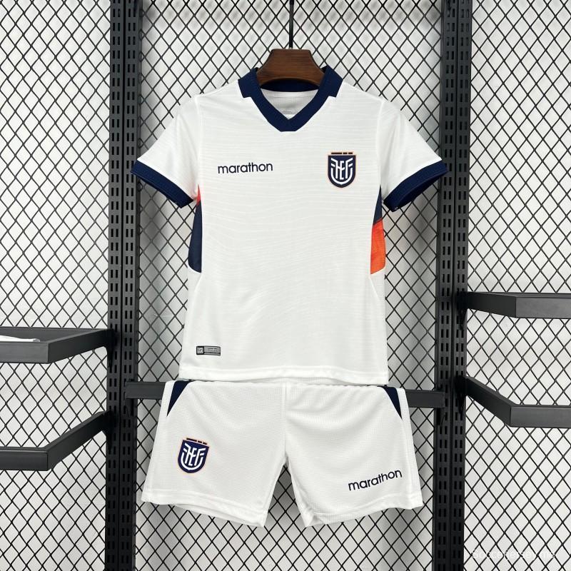 الزي الثالث لفريق إكوادور للأطفال في كأس العالم 2026