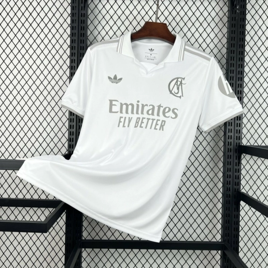قميص ريال مدريد للرجال بمناسبة الذكرى الـ125، موسم 2026/2027