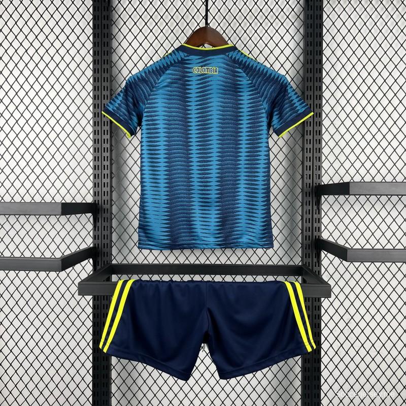 الزي الخارجي لفريق كولومبيا للأطفال في كأس العالم 2026