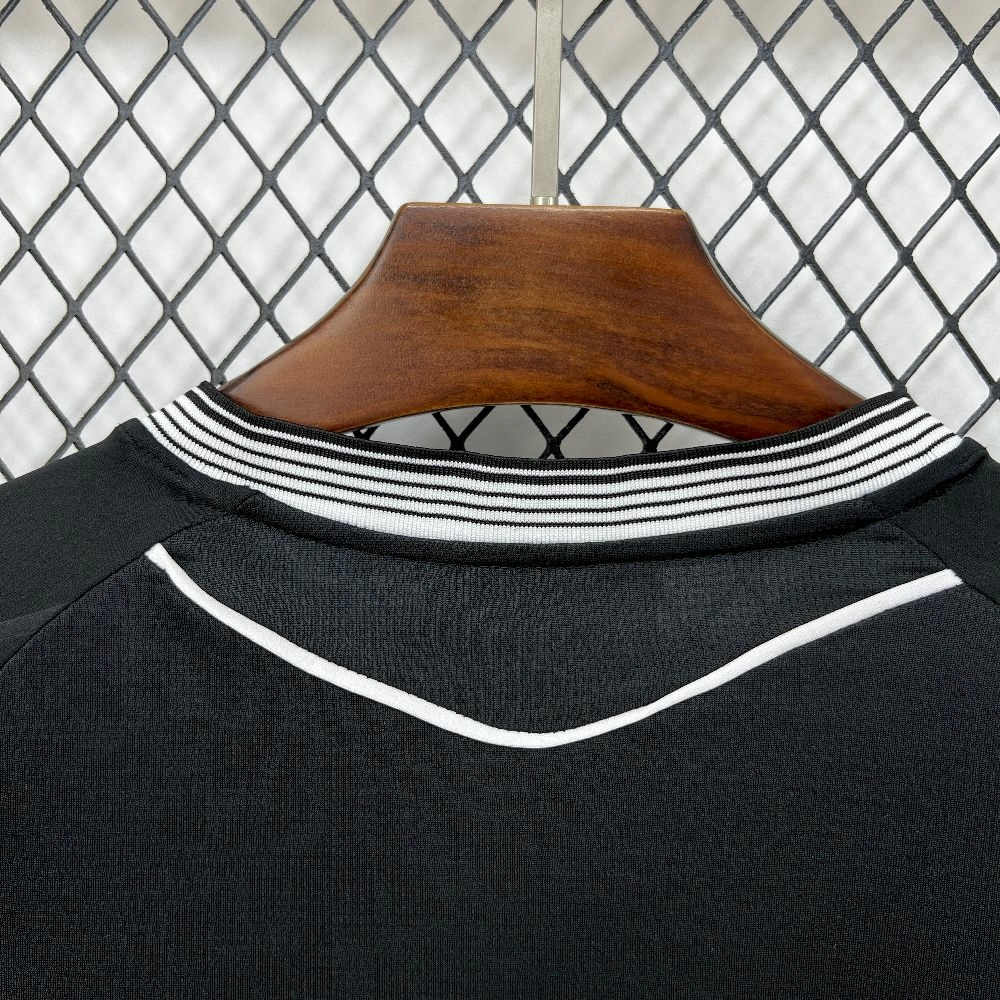 2025/26 قميص فريق بورغوس سي إف سي للرجال خارج الملعب