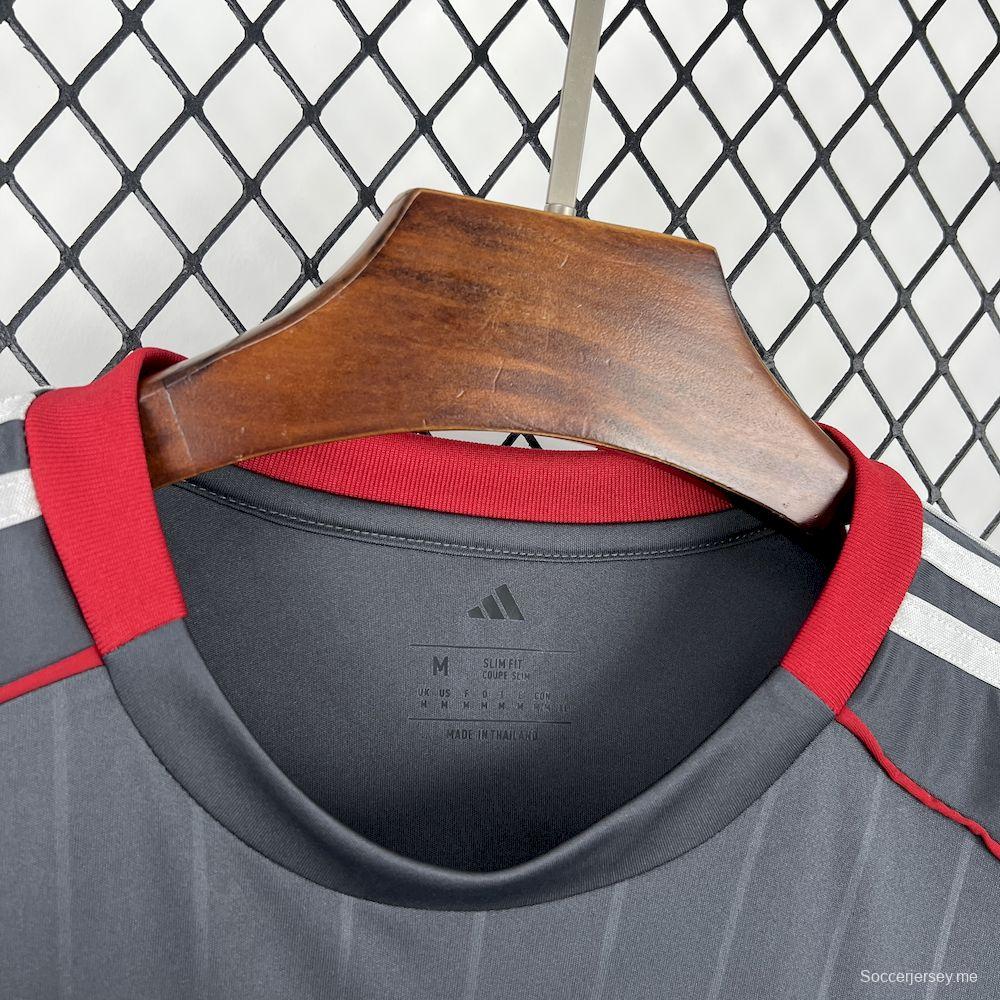 2025/26 قميص رجالي ليجيا وارسو الثالث 2025/26