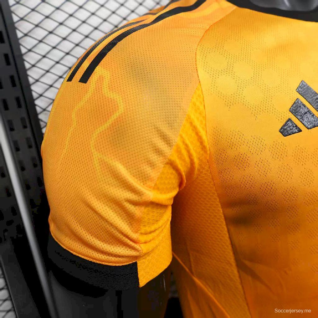 2025/26 نسخة اللاعب 2025/26 قميص روما للرجال خارج الملعب