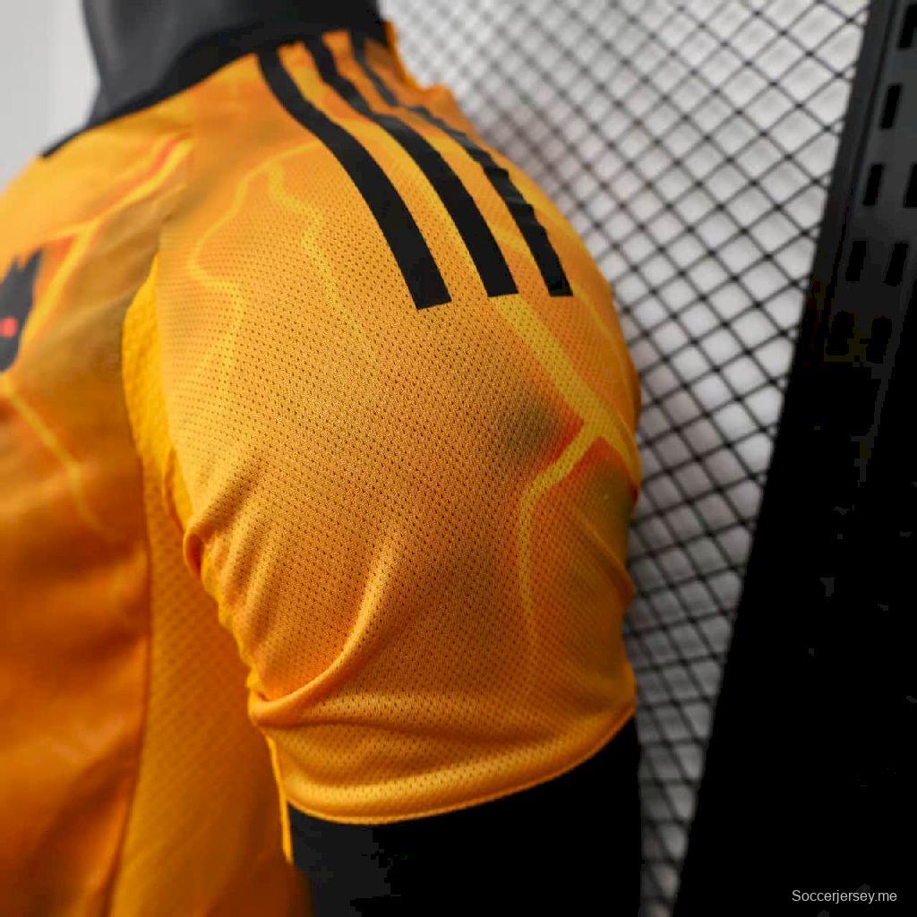 2025/26 نسخة اللاعب 2025/26 قميص روما للرجال خارج الملعب