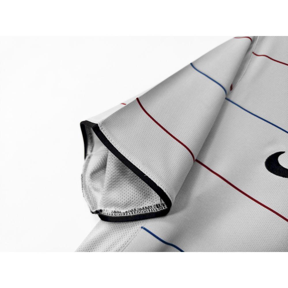 2003/04 قميص برشلونة ريترو ذهاباً وإياباً