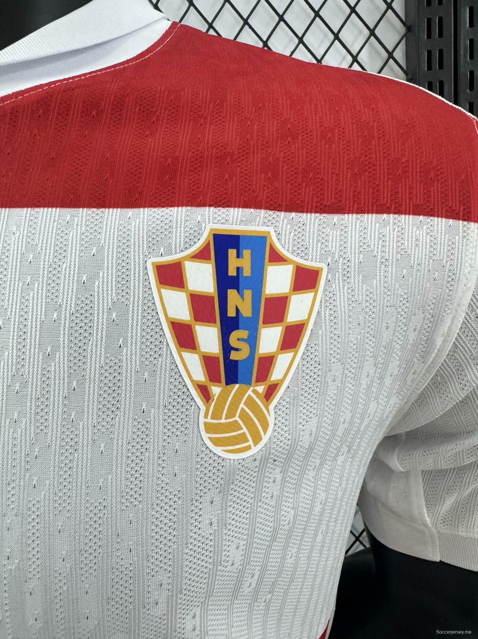 قميص منتخب كرواتيا 2024 إصدار اللاعب 2024
