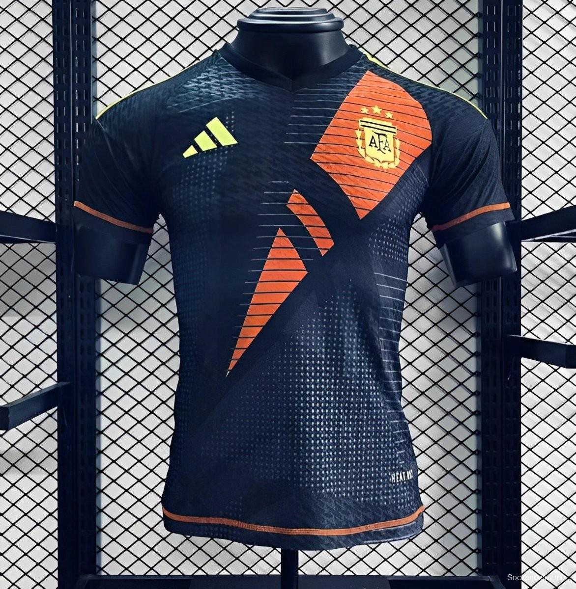 قميص حارس مرمى الأرجنتين 2024 إصدار اللاعب 2024 أسود اللون أسود لحراس المرمى

