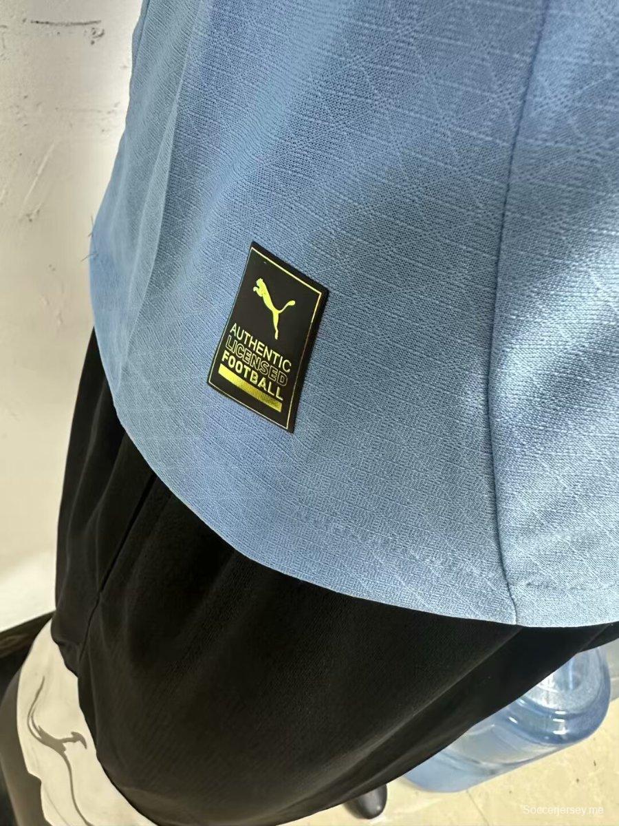 إصدار اللاعب 24/25 القميص الأساسي لمانشستر سيتي 24/25
