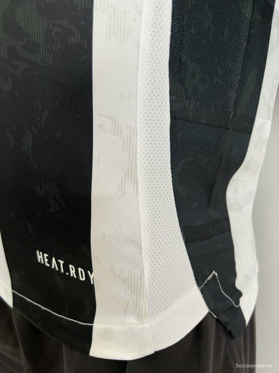 نسخة اللاعب 24/25 قميص فريق يوفنتوس الأساسي 24/25
