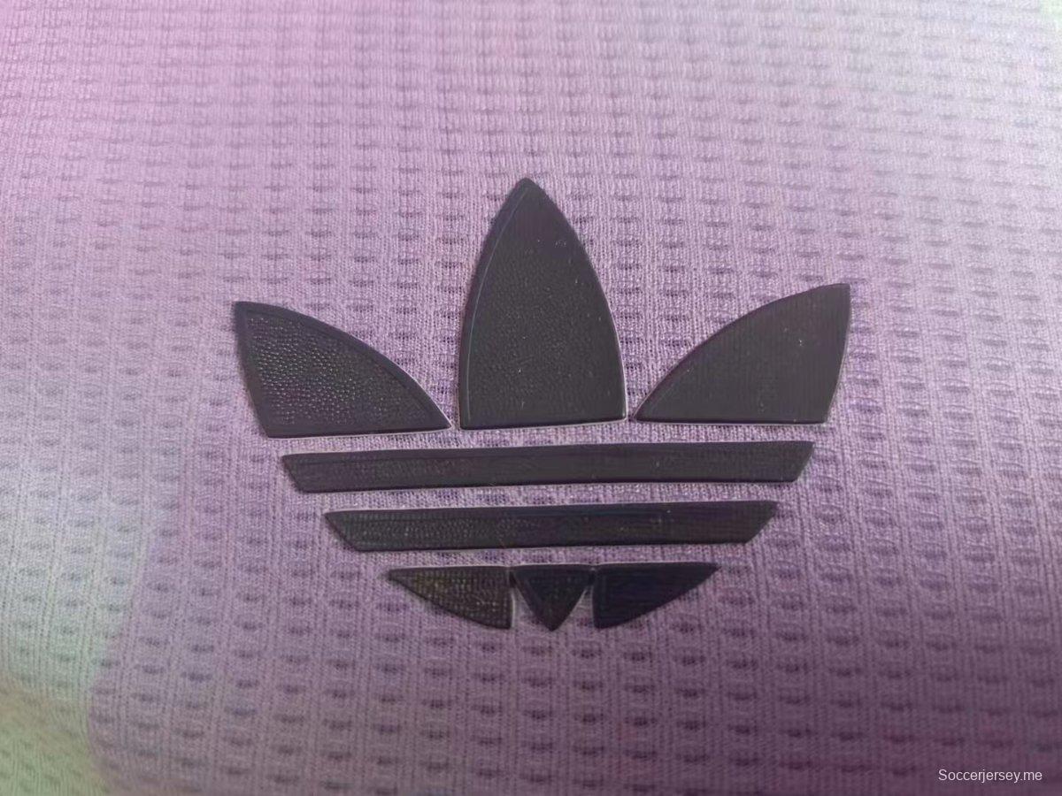 إصدار اللاعب 24/25 أرسنال أرسنال الثالث الجريسي الثالث
