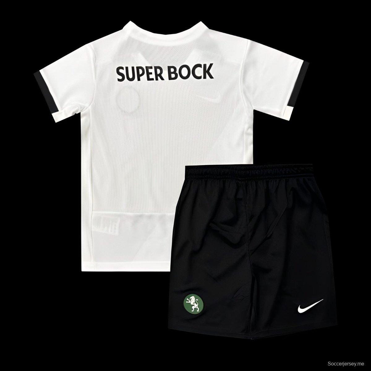 24/25 قميص فريق سبورتنج لشبونة سبورتنج لشبونة بمناسبة مرور 100 عام على تأسيسه