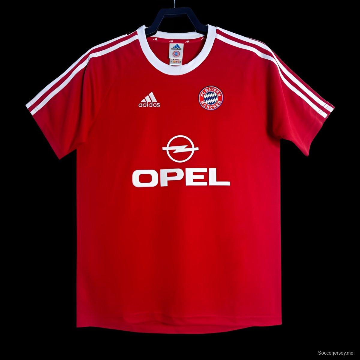 القميص الأساسي لبايرن ميونيخ 01/02 ريترو 01/02